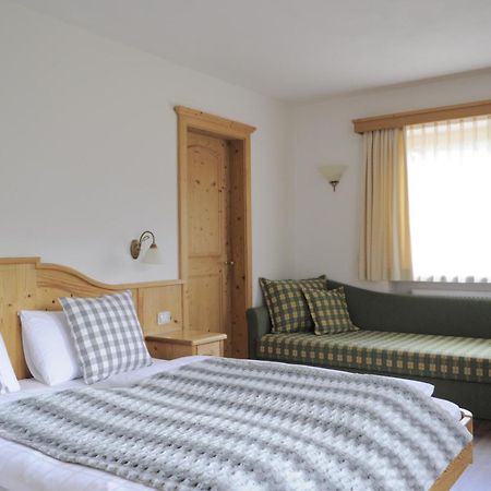 Apartments Etruska Santa Cristina Val Gardena Room photo