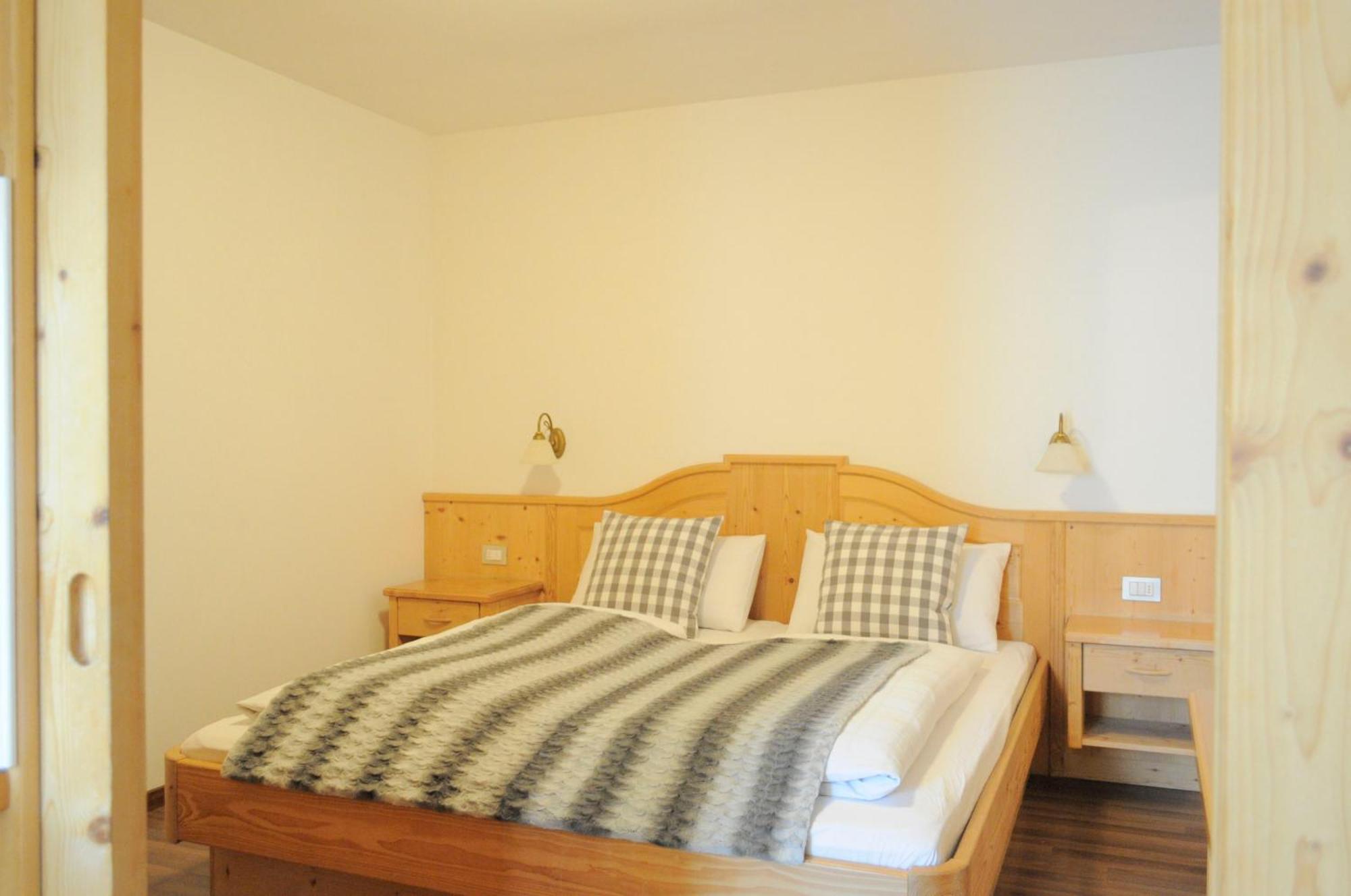 Apartments Etruska Santa Cristina Val Gardena Room photo